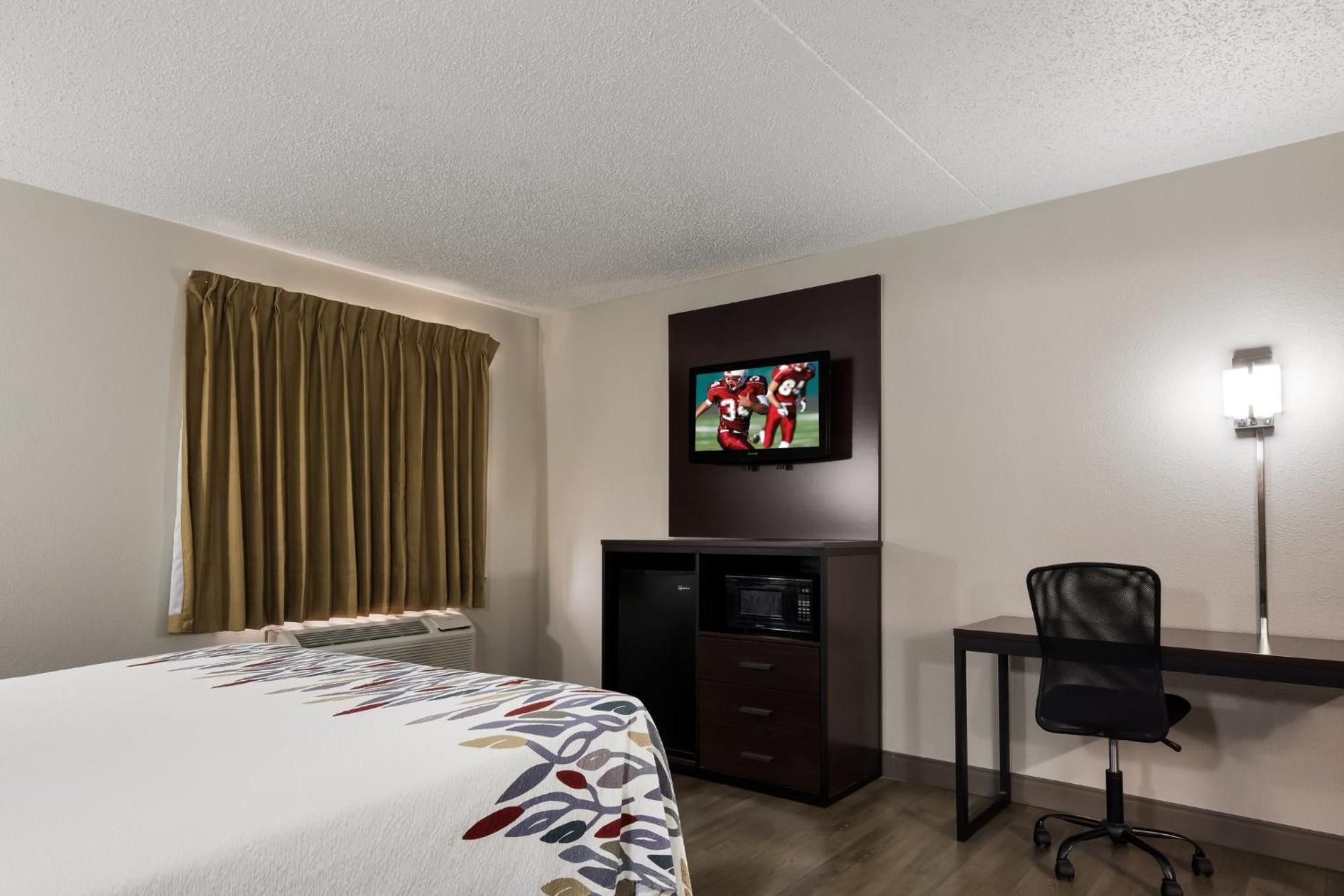 Red Roof Inn Hartford- New Britain Eksteriør bilde