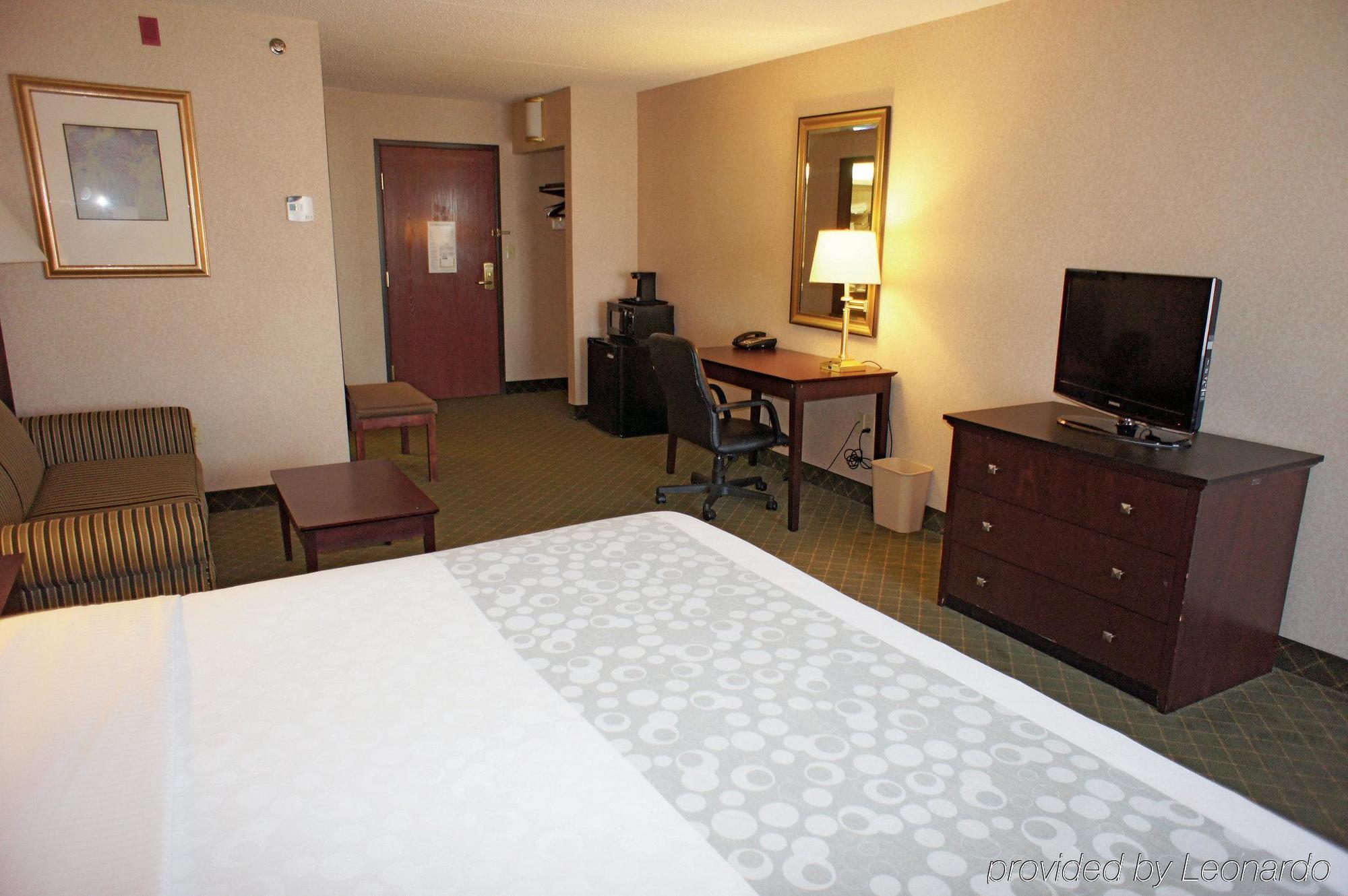 Red Roof Inn Hartford- New Britain Eksteriør bilde